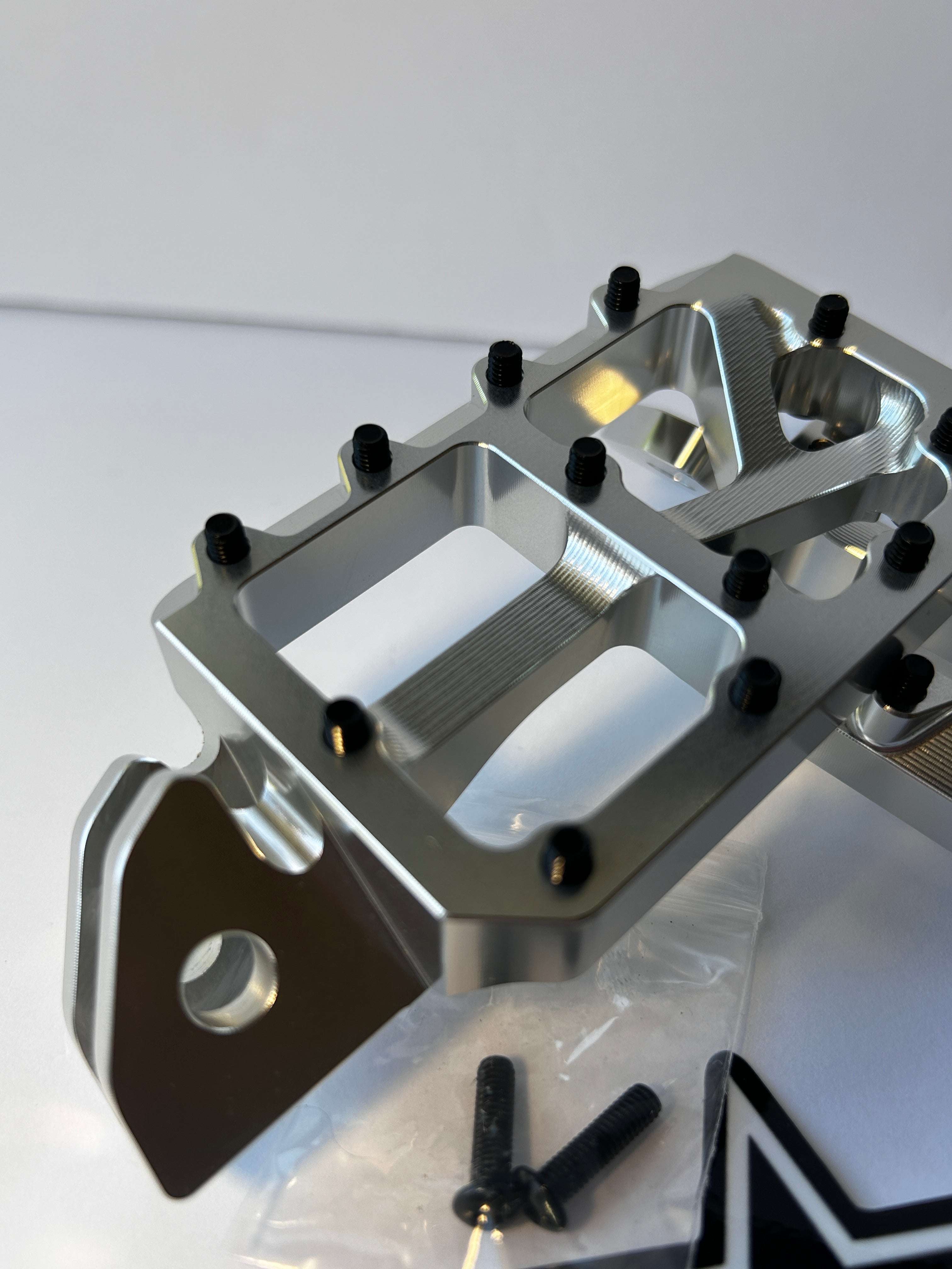 PRE-ORDER Surron Ultra Bee pegs