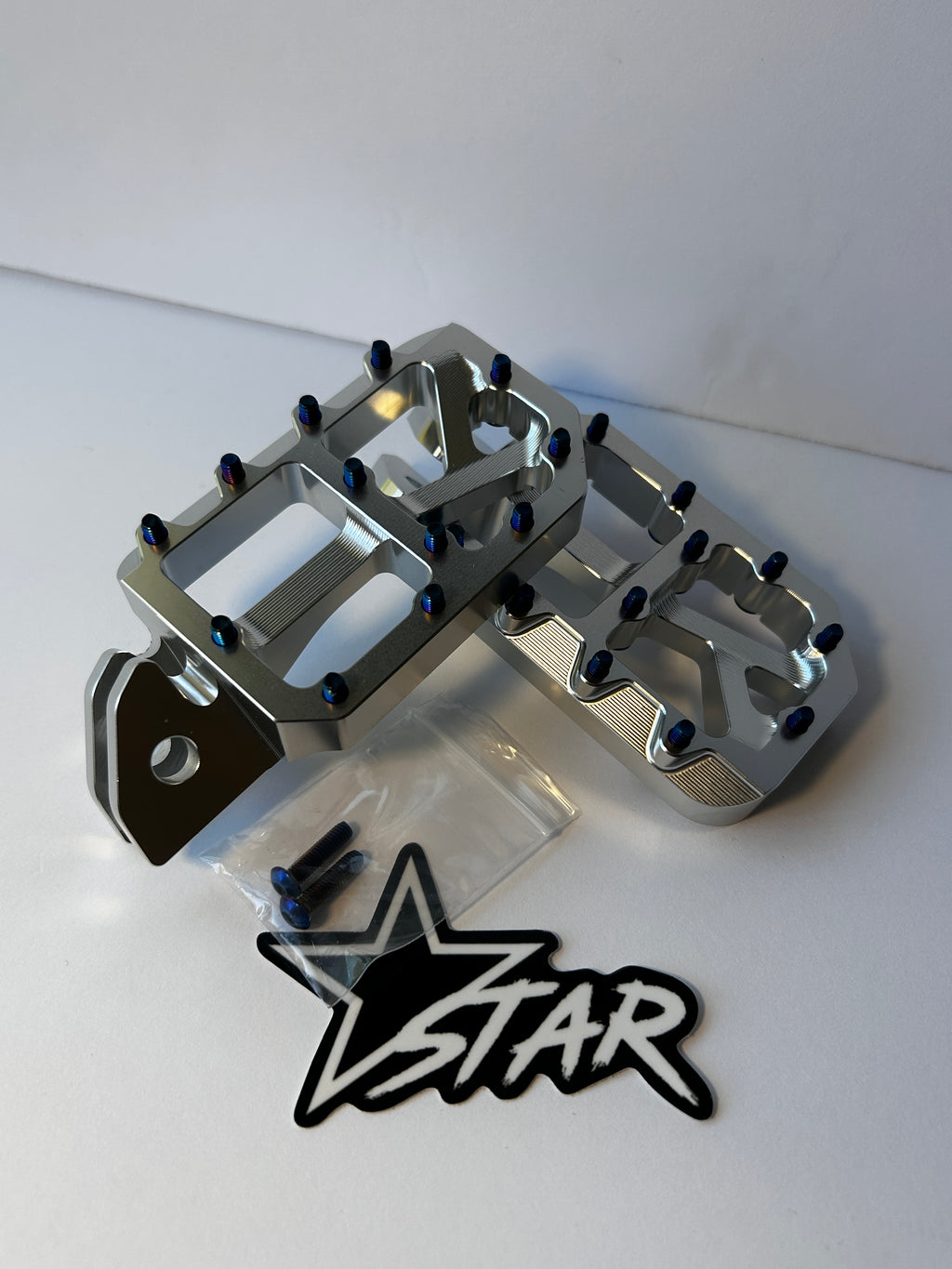 PRE-ORDER Surron Ultra Bee pegs