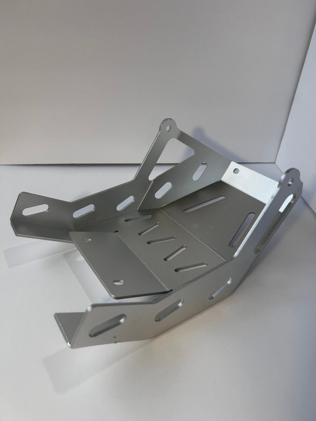 Ultra bee Bash Guard V1 - StarMods