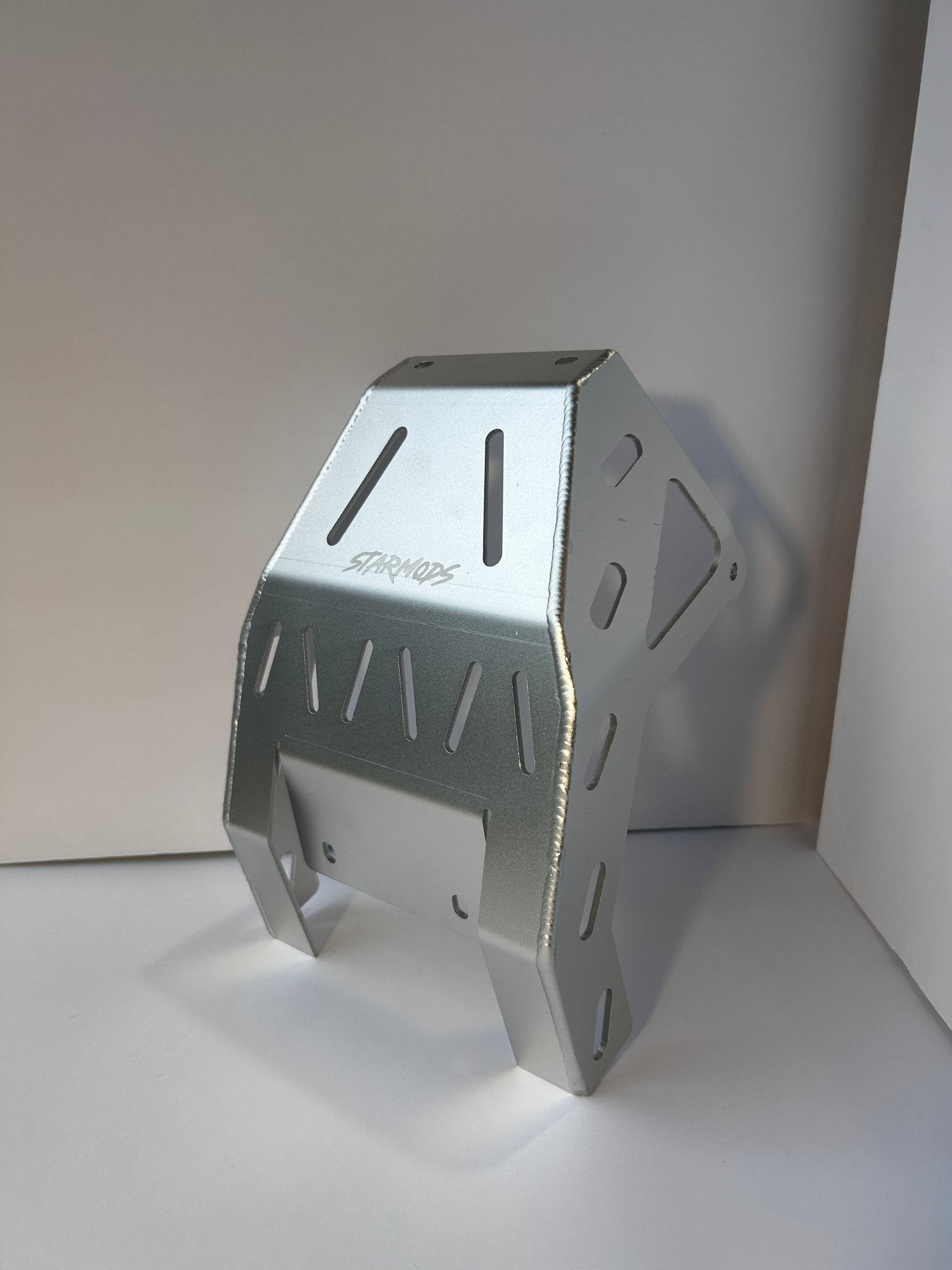 Ultra bee Bash Guard V1 - StarMods